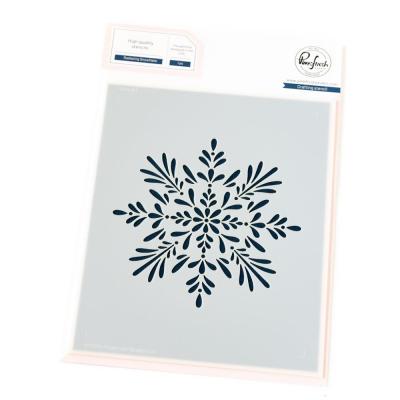 Pinkfresh Studio Stencils - Radiating Snowflake